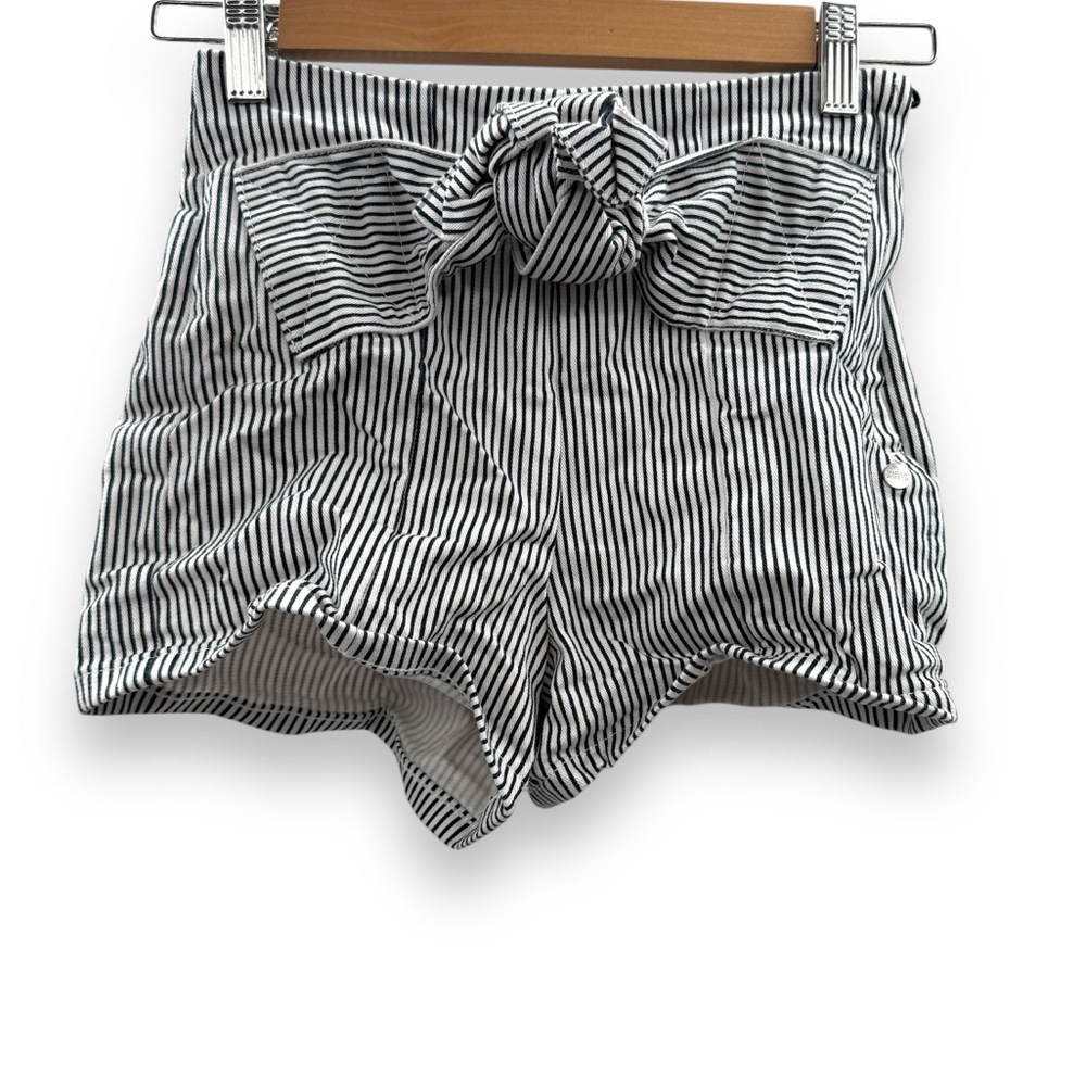 Maison Scotch & Soda Black & White Striped High Rise Tie Front‎ Shorts Sz 24